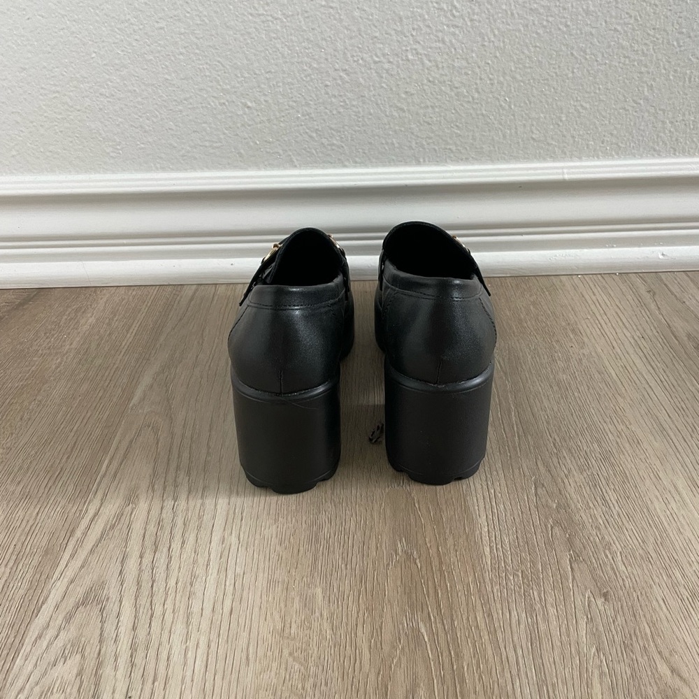 🆕 NWOT black platform loafers - Picture 5 of 5